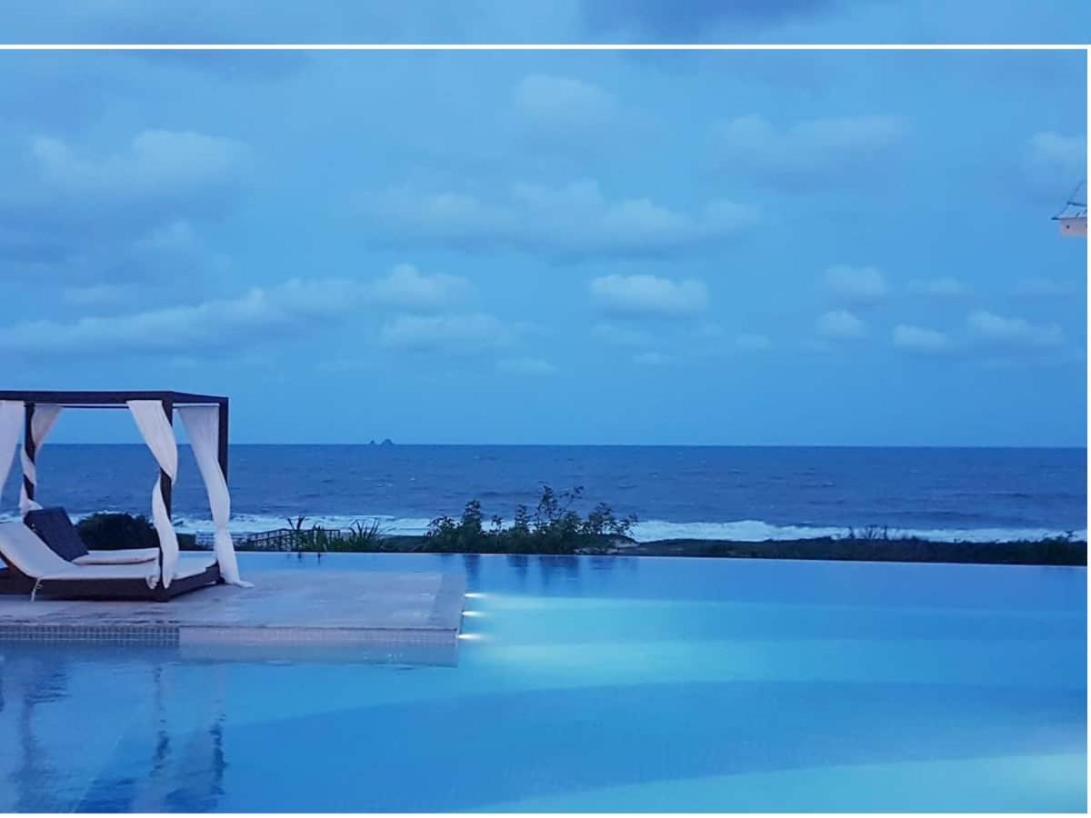 Ape Estilo Resort C/ Pe Na Areia E Vista Mar, Proximo Ao Beto Carrero Piçarras エクステリア 写真