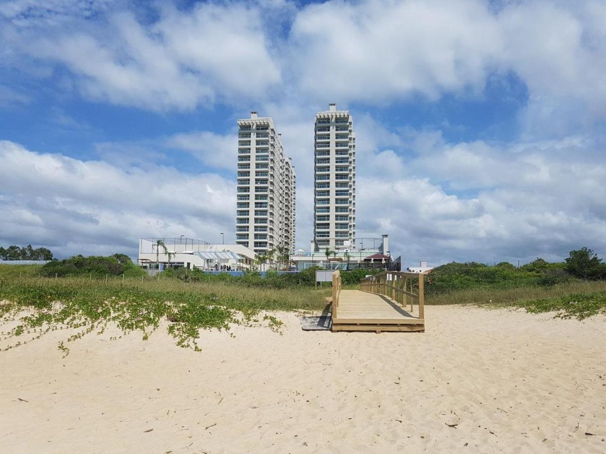 Ape Estilo Resort C/ Pe Na Areia E Vista Mar, Proximo Ao Beto Carrero Piçarras エクステリア 写真