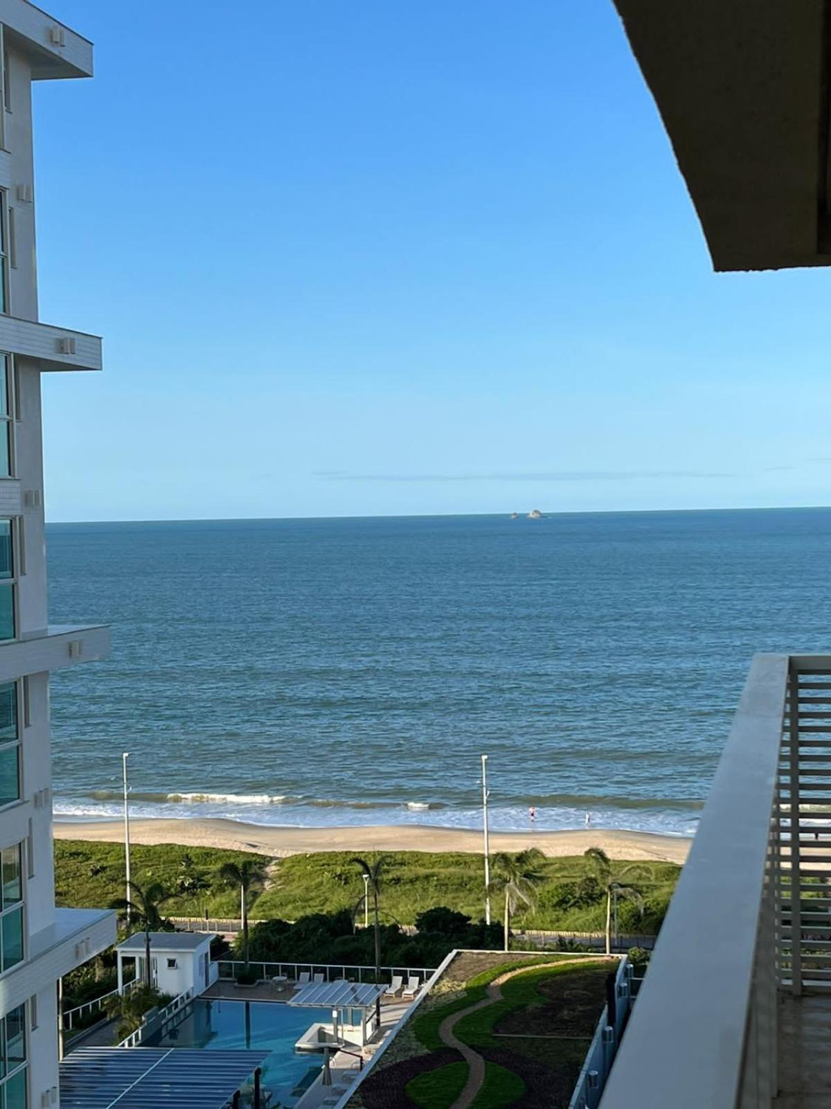 Ape Estilo Resort C/ Pe Na Areia E Vista Mar, Proximo Ao Beto Carrero Piçarras エクステリア 写真